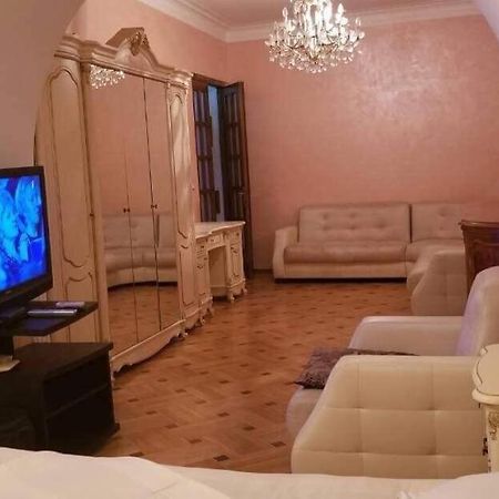 Apartment Irma Rustaveli 57 Batumi Exterior foto
